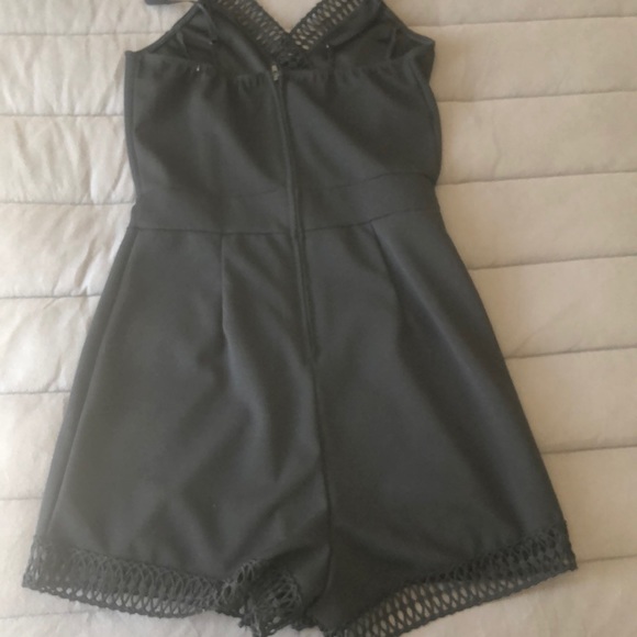 Romper - Picture 2 of 3